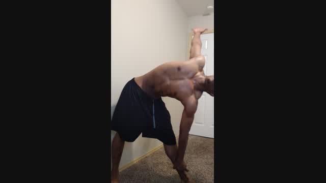 Stretching and creative title video from 6pkjones