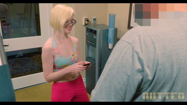 Pearl Sinclair Gets Creampied! video from Bigsexy Films