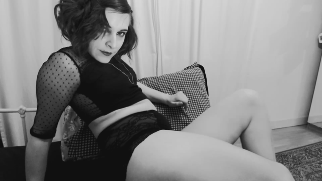 Smokin' video from Brenda Marx