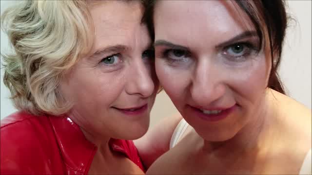 Camilla, Josephine and Chazzy Blow Job video from Camilla Creampie