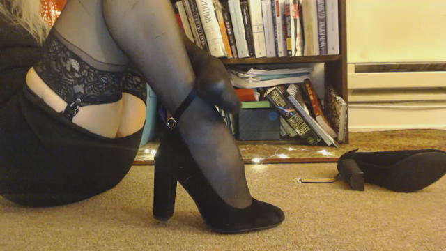 take my shoes off video from Catarina Kush