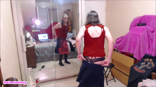 MARRIED SISSY CD FIRST STRIP TEASE ALONE AT HOME 01 video from CherieSissy