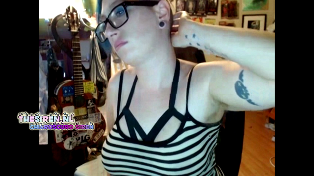 Findomme Femdomme Chiaroscuro Siren Hairy Armpits Ignore Voyeur Spy Cam video from The Curvy Siren