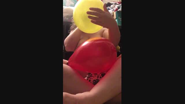 Bbw blows up and humps balloons for the first time video from GreenEyedFreakyMom