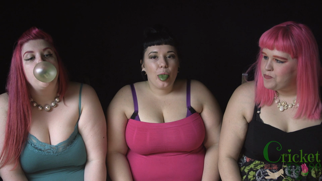 Bubblegum Blowing Battle video from CricketRoseXXX