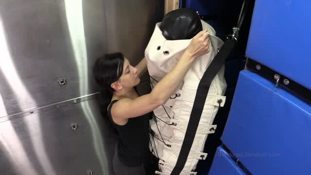 The Mail Sack - J & Elise Graves video from Elise Graves