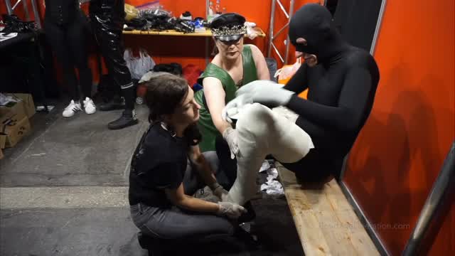 Convention Puppy Casting - Strange Hobbies, AliceinBondageland & Elise Graves video from Elise Graves