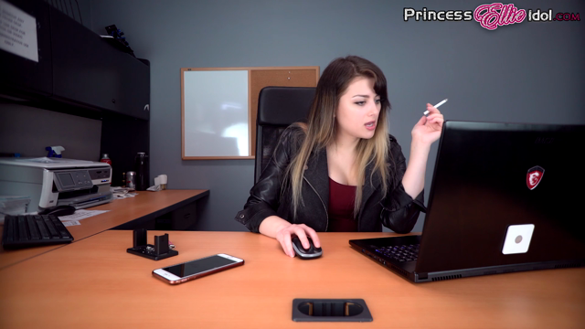 EXPOSING ZACHARY video from Ellie Idol