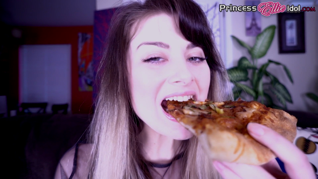YUMMY PIZZA CHEW video from Ellie Idol