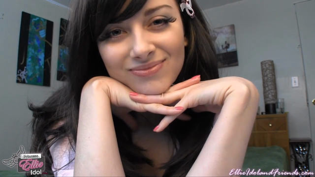 LET US HAVE A HAND PARTY video from Ellie Idol