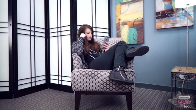 SICK IGNORE video from Ellie Idol