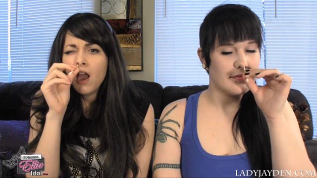 SNEEZING LESSONS FOR JAYDEN video from Ellie Idol