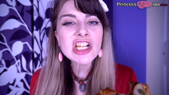 CHEWY BBQ CHICKEN PIZZA SLICE video from Ellie Idol