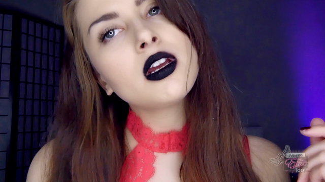 DARK LIPSTICK CONTROL video from Ellie Idol