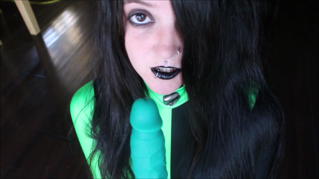 Shego Fucks a Dangerous Dildo video from Espi Kvlt