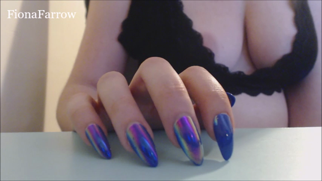 Shiny Long Nail Tapping video from Fiona Farrow