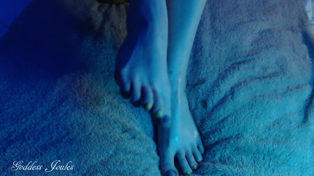 Twinkle Toes video from Joules Opia