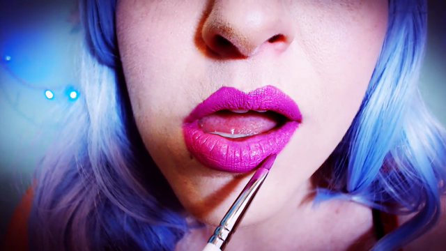 Lip Obsession video from Joules Opia