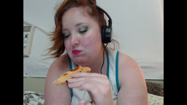 Pizza in Pink Lipstick video from