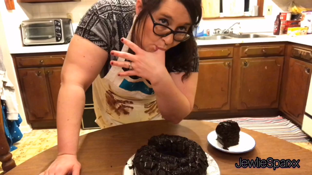 BBW chocolate cake fart fantasy video from Jewlie Sparxx