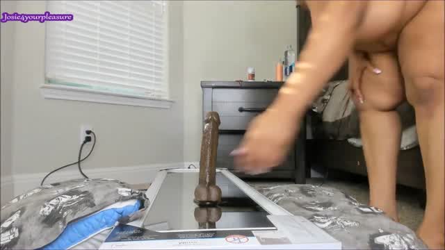 LIVE: Naked Riding BBC dildo on Mirror video from Josie Kiss