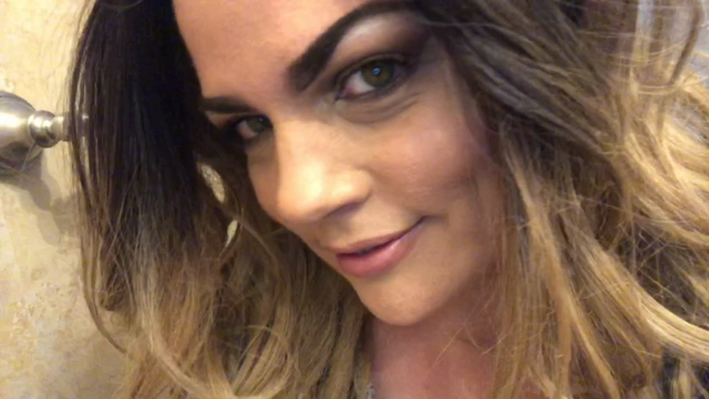 Peeing in my jeans turns you on video from Kates Kurves