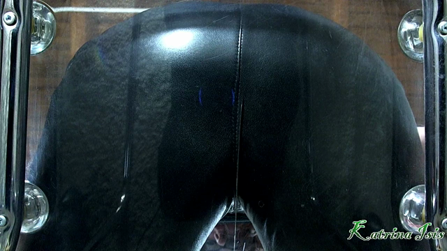 Leather Pants Queening video from Katrina Isis