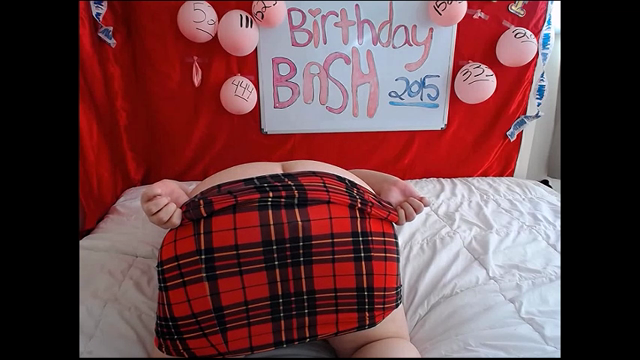 Anal Love video from Kiki PlumpAss