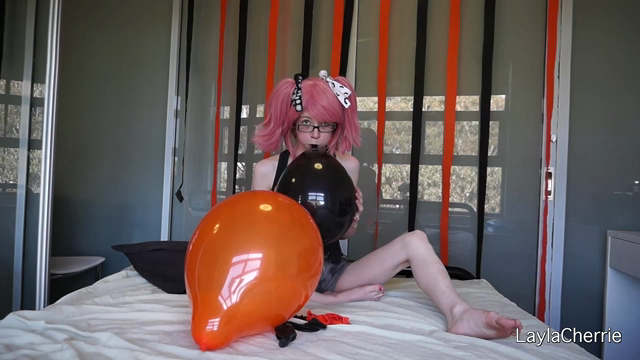 Halloween Looner video from Layla Cherrie