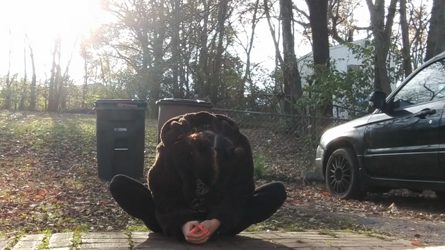 Outdoor yoga video from Lilredvelvet