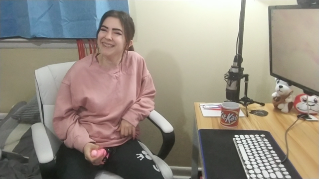 My first strap-on vid video from Lilredvelvet