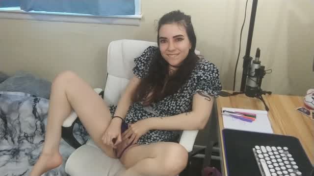 makeup brush masturbation video from Lilredvelvet