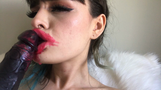 VERY Sloppy Lipstick BJ video from