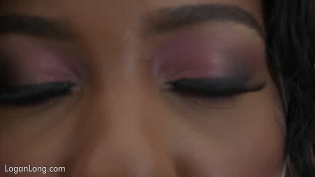 Daizy Cooper Gets 2 Nuts video from Logan Long