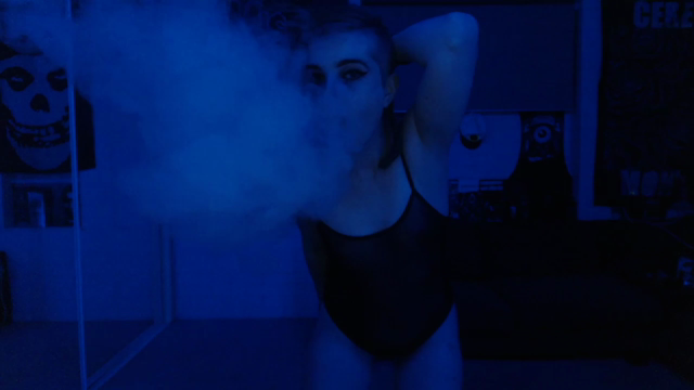 Vape & Tits video from Master Lana