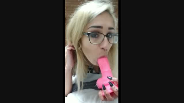 Thigh High Fuck video from Mia Mischievious