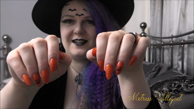 Hallowe'en Pumpkin Nails video from Mxtress Valleycat