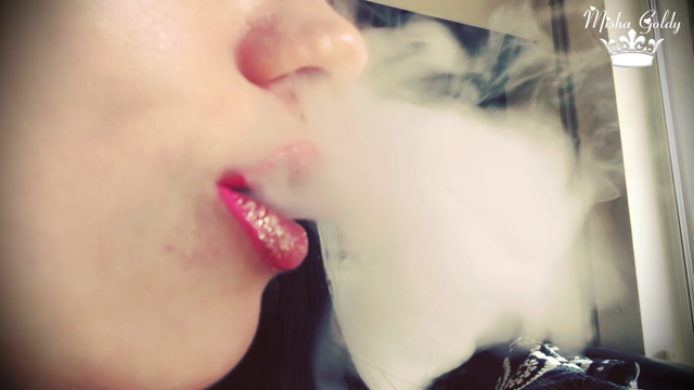 Smoking Goddess & Sexy lipstick video from Mistress Misha Goldy