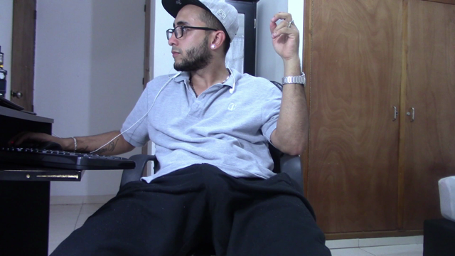 In sweatshirt and without boxers video from SoldierHugeCock