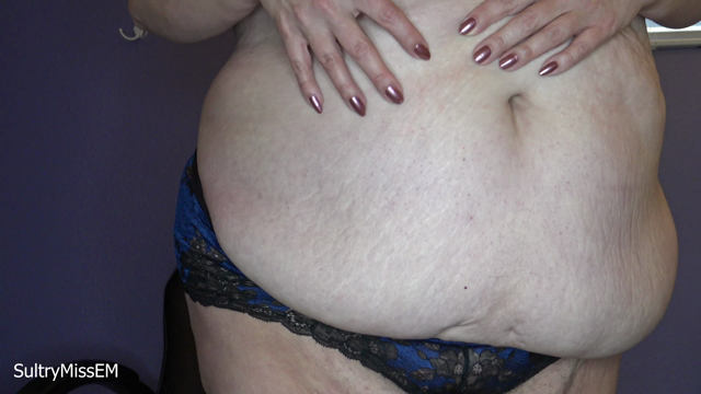 stretchmarks video from SultryMissEm