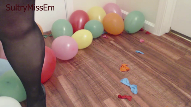 Balloon Stomp in Stockings and Heels video from SultryMissEm