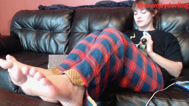 Smoke and ignore you with feet in face video from Tawney