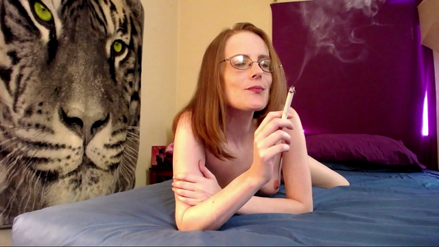 Masturbating while Smoking video from Trixie