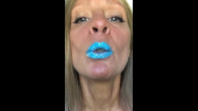 2 CLIPS OF GUMMYS, GRAPES AND CANDY video from Aariel