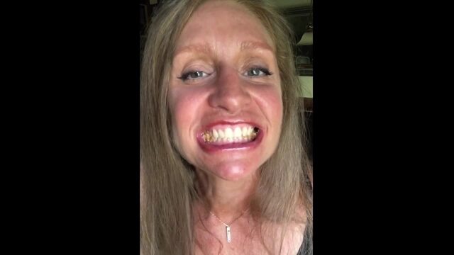 2 CLIPS OF CRUNCHY PIZZA AND PUFFS video from Aariel