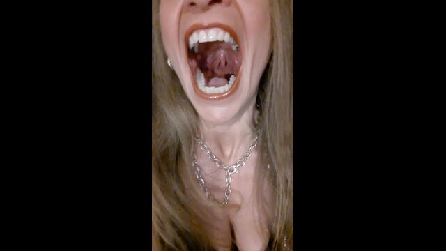 TANGERINE LIPS video from Aariel