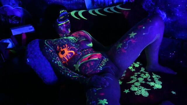 Black Light Alien Dildo Fuck video from AlluringAli25