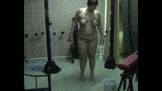 Naked house cleaning ... video from
