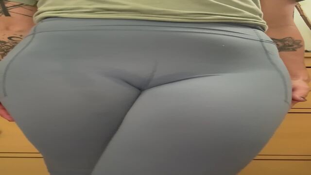Sweaty Pussy in Lycra Spandex video