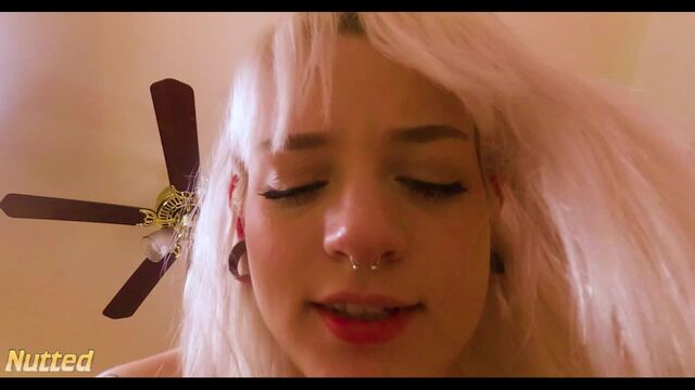 Naomi Nash's Creampie Photoshoot! video from Bigsexy Films